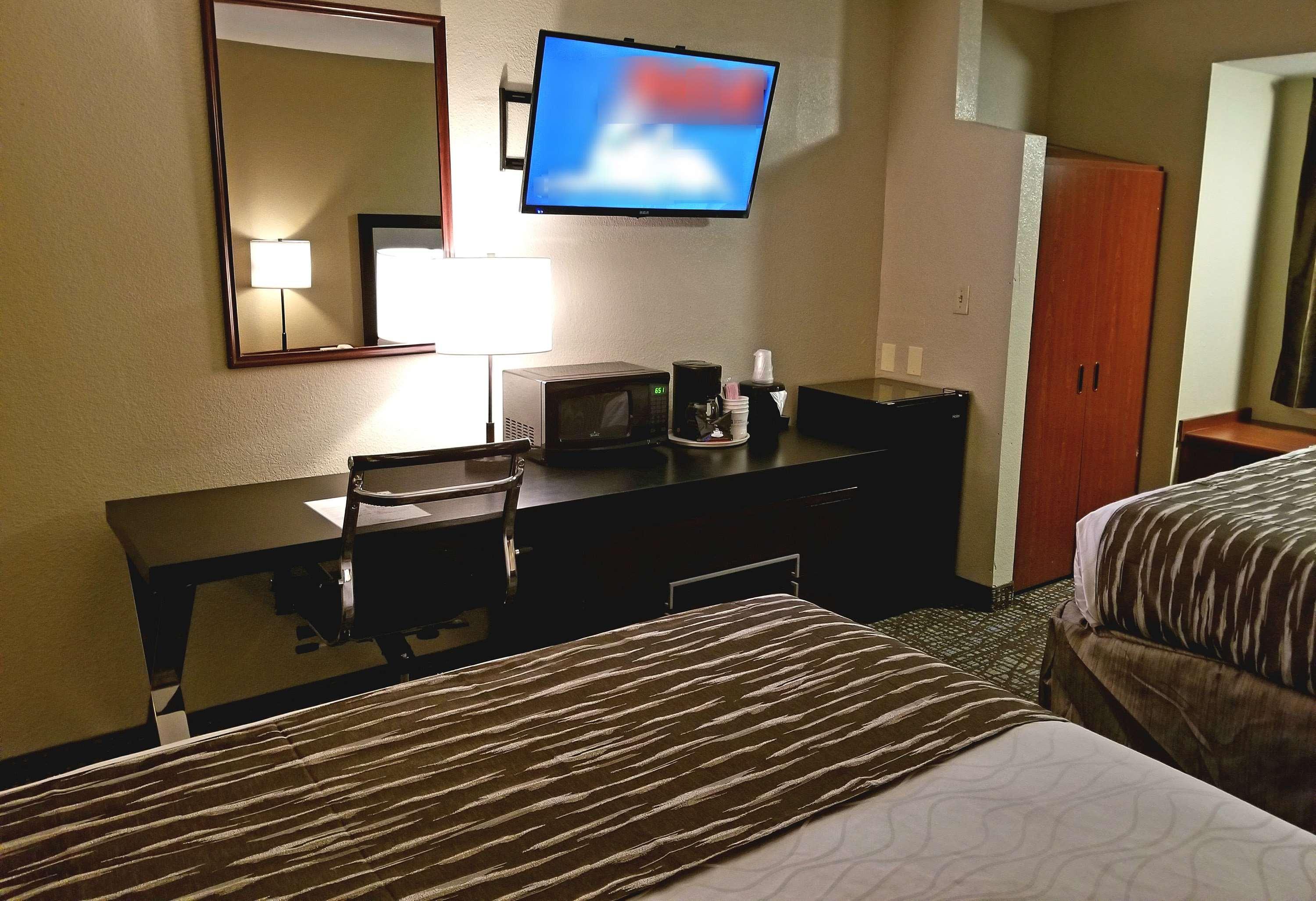 Best Western Plus Palm Court Hotel Davis Eksteriør bilde