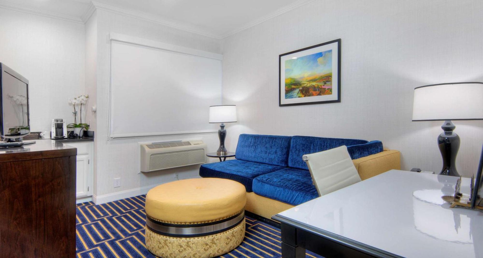 Best Western Plus Palm Court Hotel Davis Eksteriør bilde