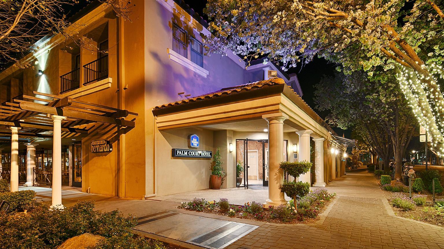 Best Western Plus Palm Court Hotel Davis Eksteriør bilde